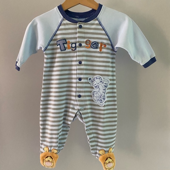 Disney Baby Tigger Embroidered Striped One-Piece Cotton Footie Sleeper Size 6M - Picture 8 of 8